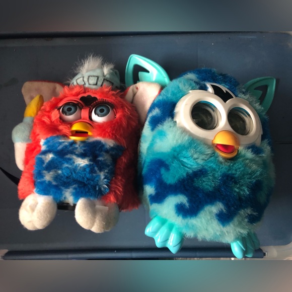 🇺🇸Two Furby Bundle- 755 $50 or $45 w/offer* - will accept return if do not work - Picture 1 of 6